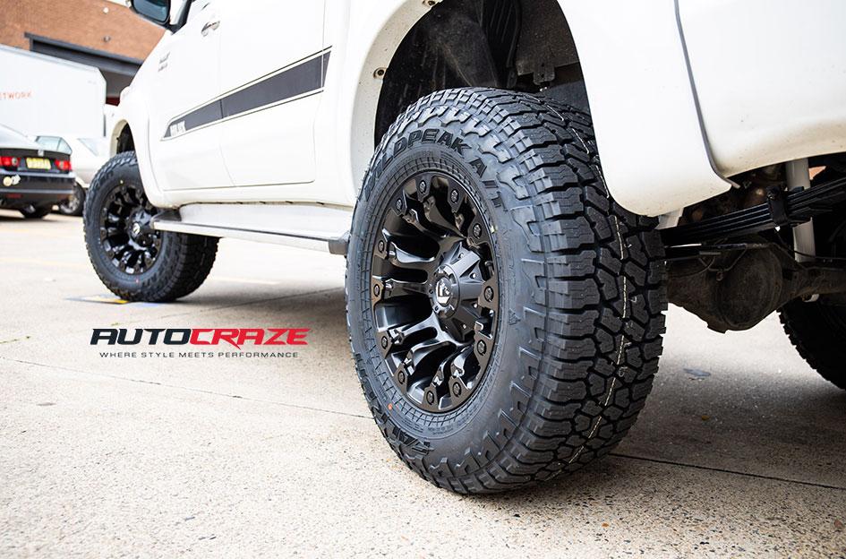 TOYOTA HILUX N70 4WD VAPOR MATTE BLACK